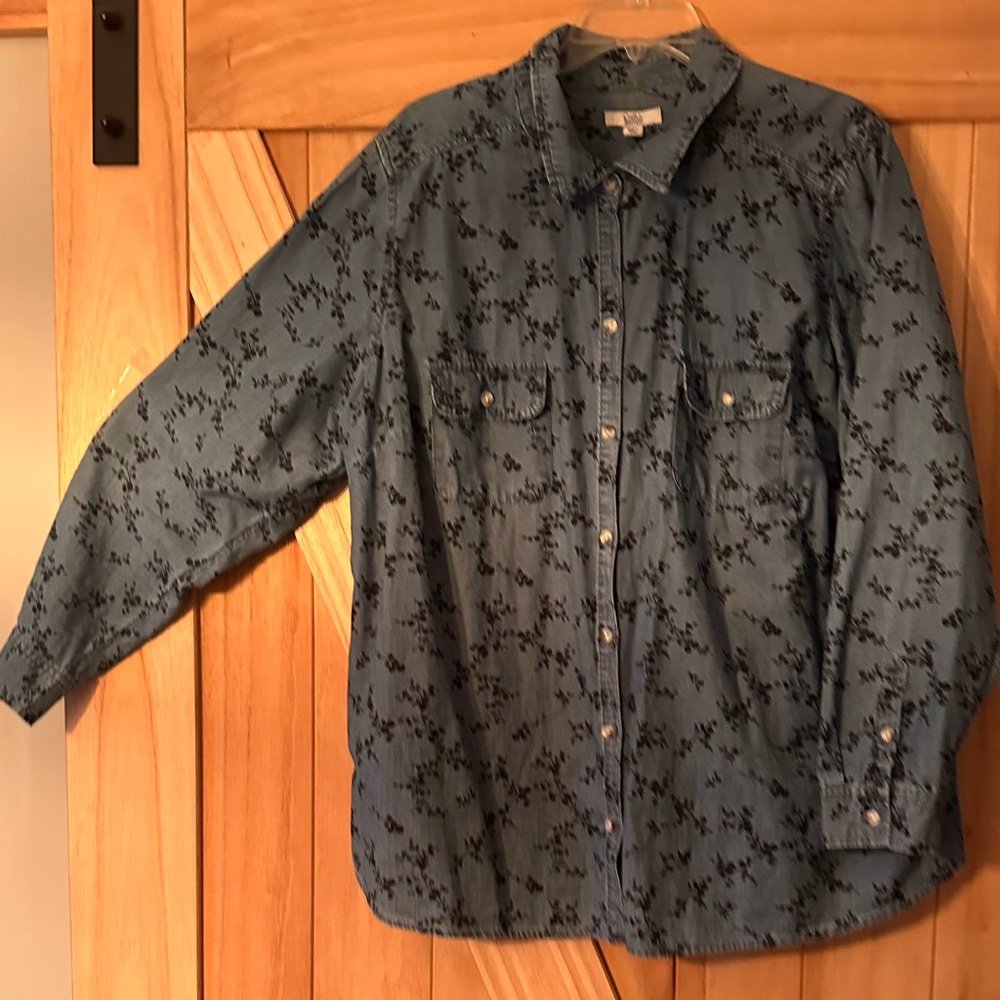Blue Floral Button-Up Shirt